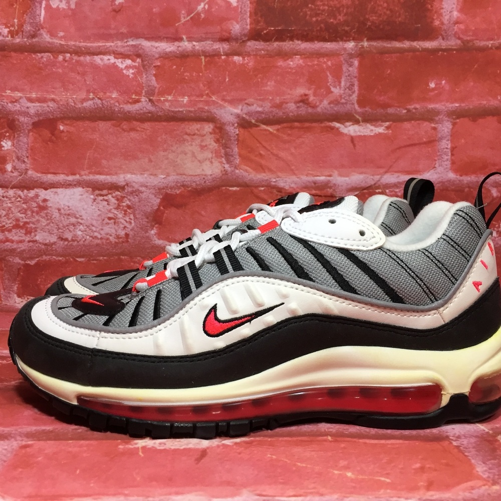 NIKE WOMEN'S AIR MAX 98 SOLAR RED AH6799-104